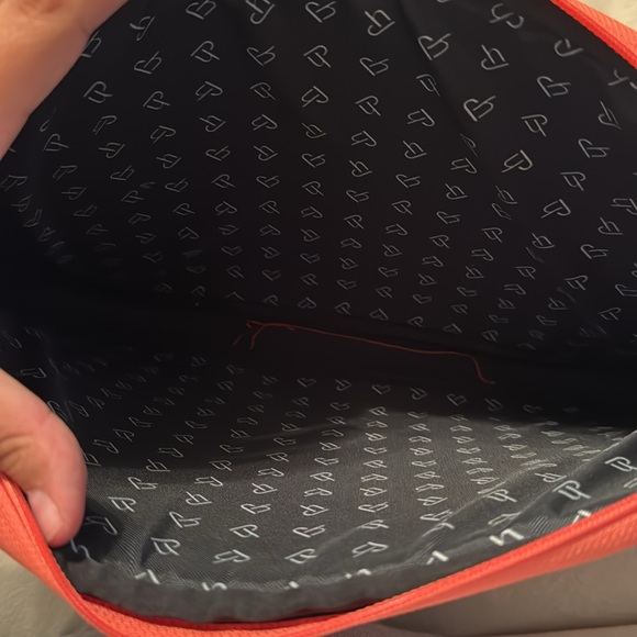 13” Computer Case - Jon Hart in coral - Picture 3 of 3